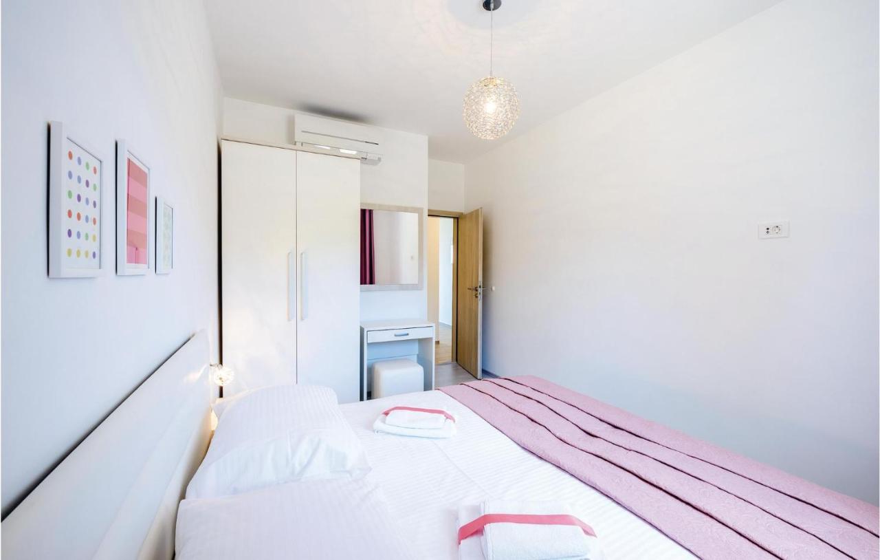 Amazing Apartment In Cavtat With House Sea View Kültér fotó