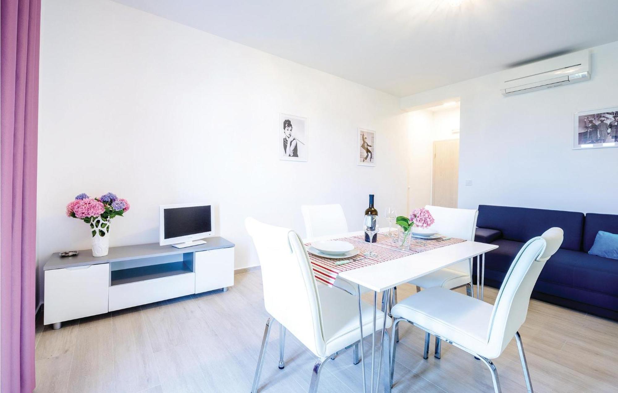 Amazing Apartment In Cavtat With House Sea View Kültér fotó