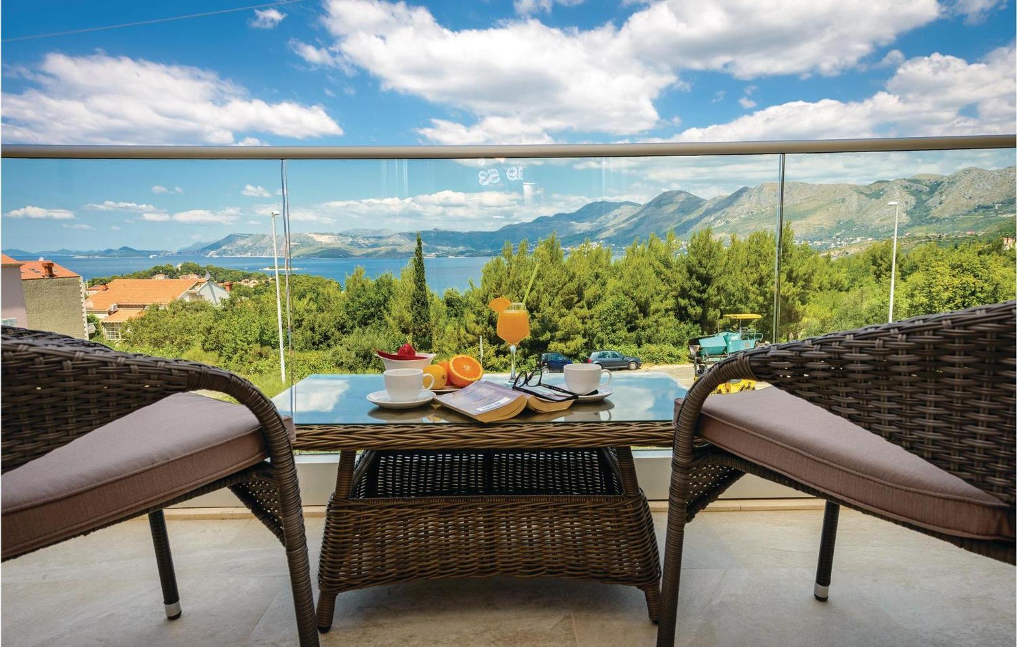 Amazing Apartment In Cavtat With House Sea View Kültér fotó